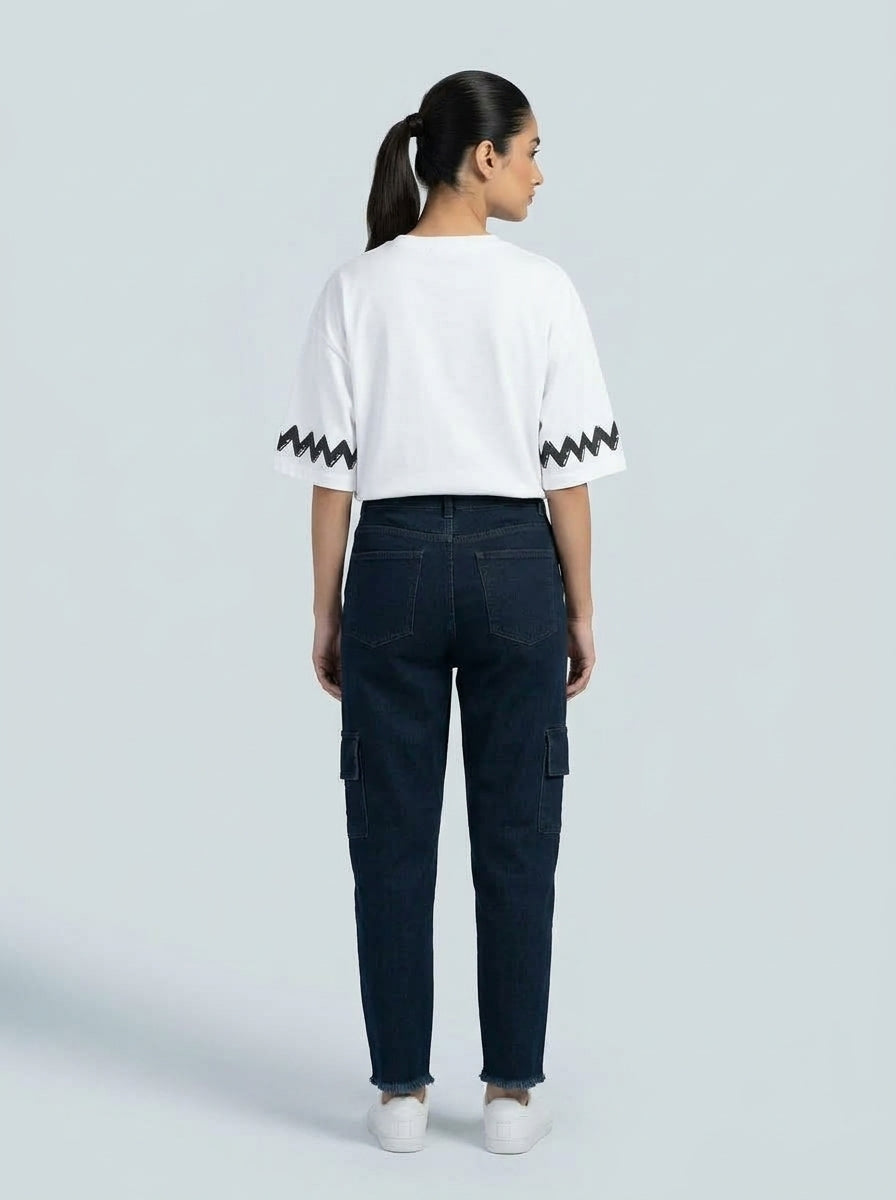 Graphic Pocket Oversized Tee