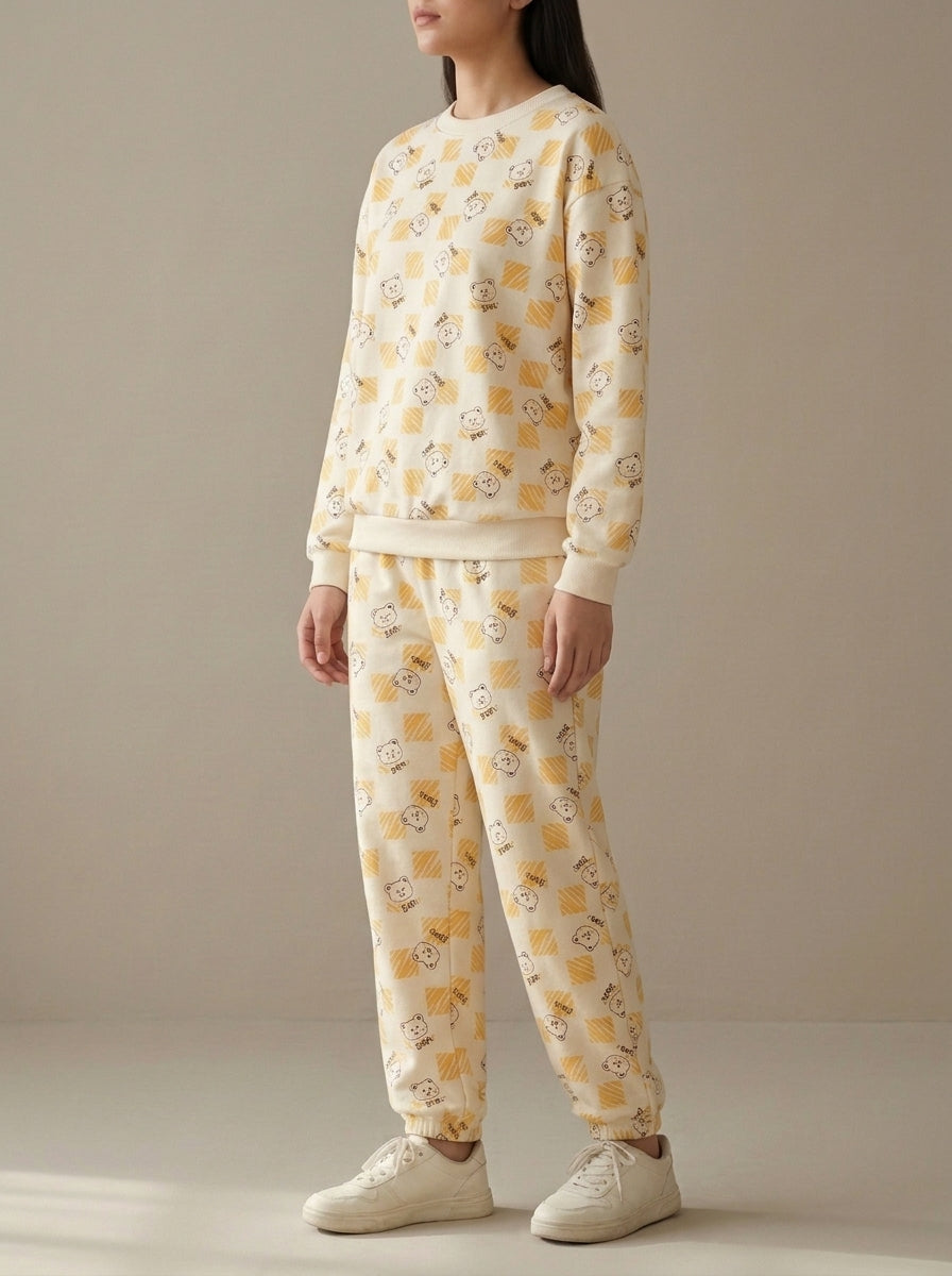 Graffiti Heart Printed Sweatshirt & Sweatpants Set