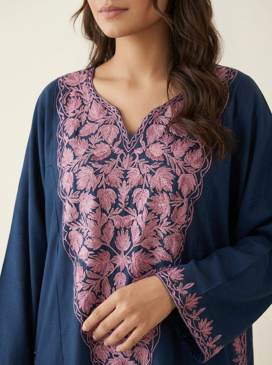 Embroidered Neckline Kameez